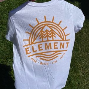 Cutest graphic white t shirt with orange detailing